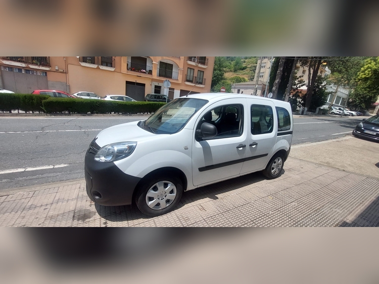 Renault Kangoo Combi 1.5 DCI 95CV foto 4